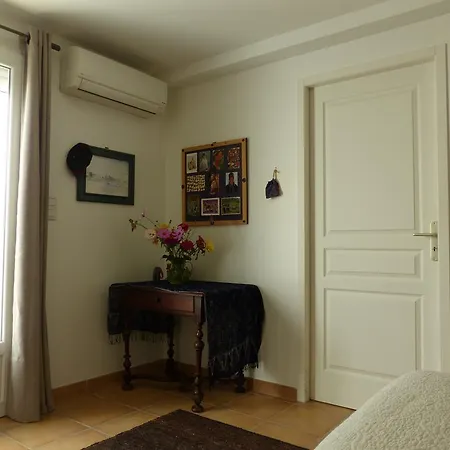 Au Bord Du Canal Bed & Breakfast